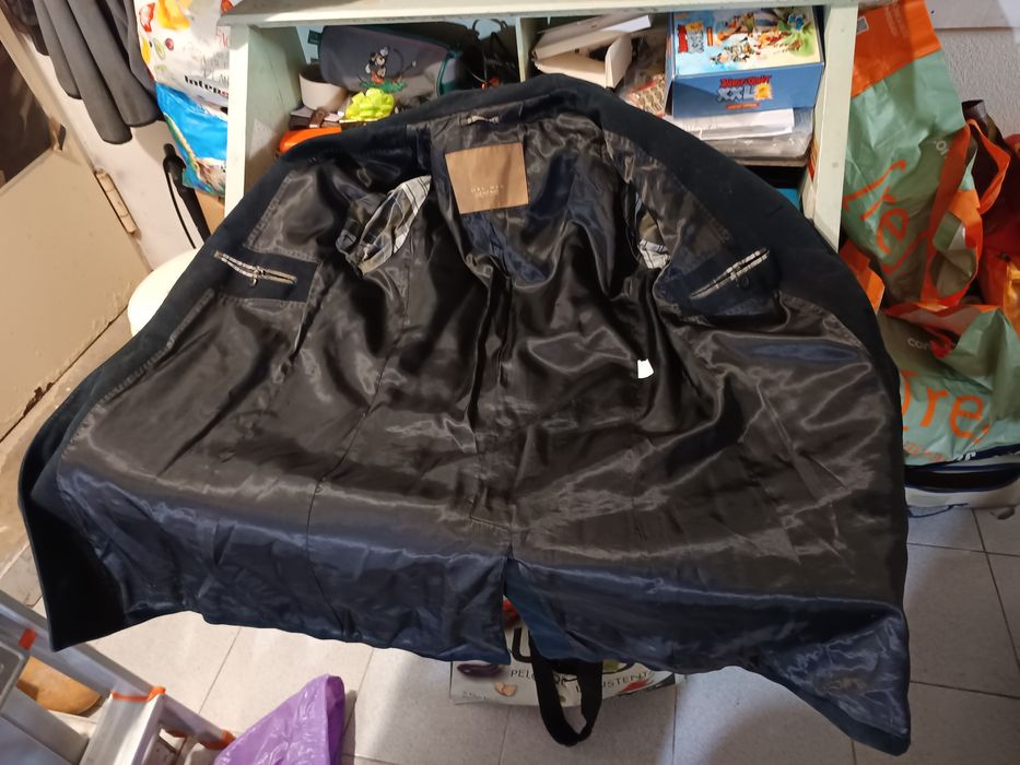 Vendo  casaco preto bom estado
