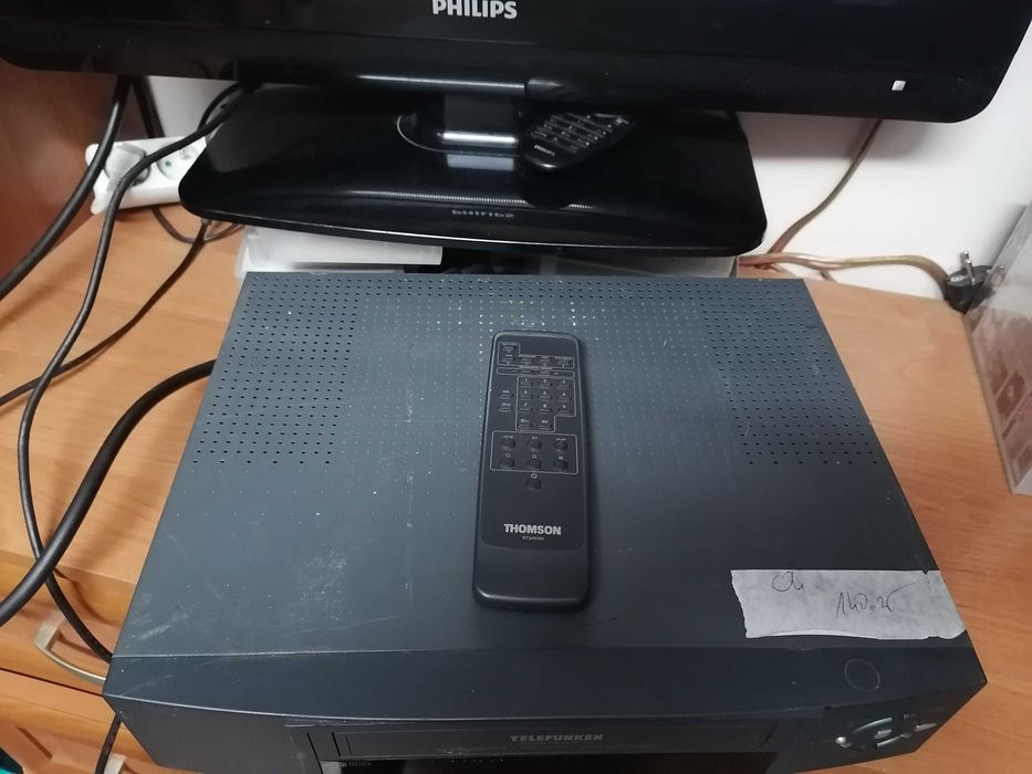 Magnetowid VHS Telefunken M 9515 pilot