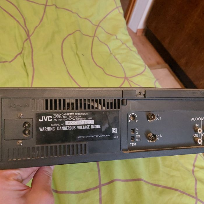 Видеомагнитофон JVC