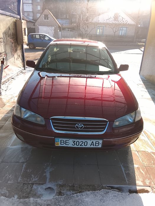 Продаю Toyota Camri