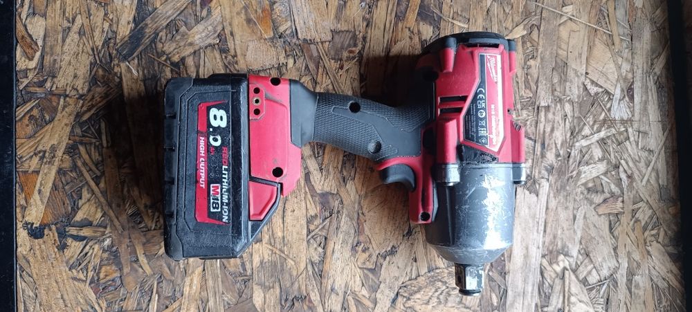klucz Milwaukee m18 onefhiwf34 Aku 8ah