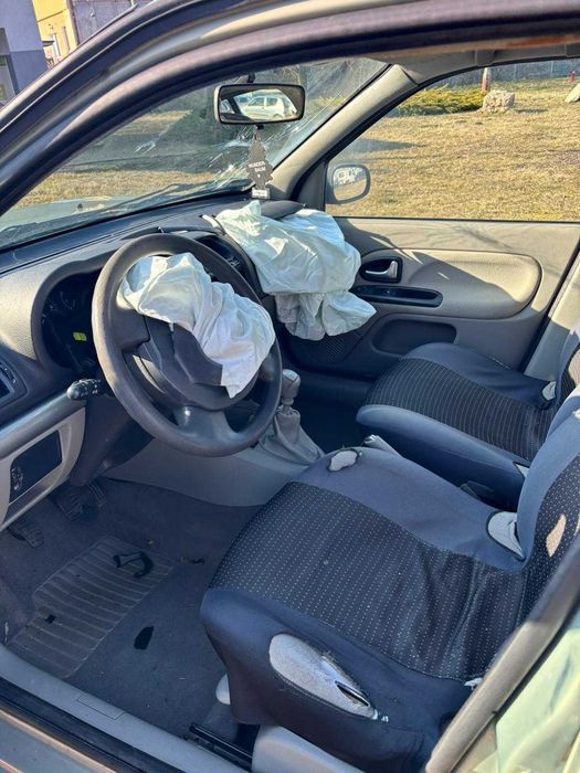 Renault Clio II livt lift 1.4 16v kolor nv191 CZĘŚCI