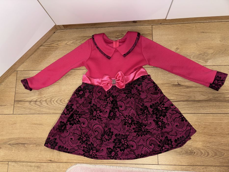 Sukienka 92/98 stan idealny