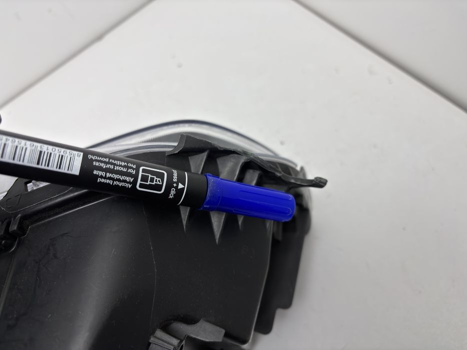 Фара права Volvo XC40 2018-2022 USA