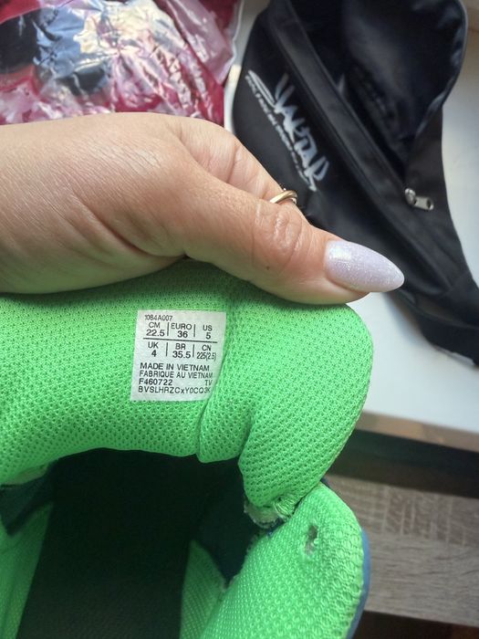 Продам дитячі борцівки Asics