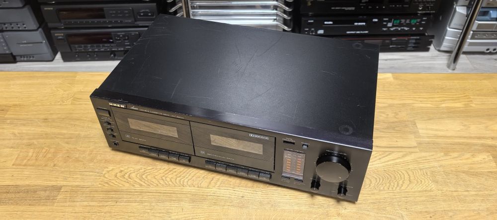 Касетний програвач Uher UCT-220