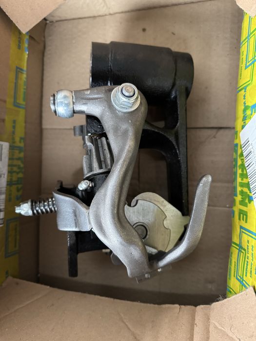 Вʼязальний апарат на прес підбирач Sipma, Famarol Z511, Fahr, Голка