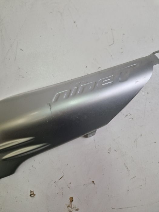 BMW R Nine T K21 osłona owiewka  prawa