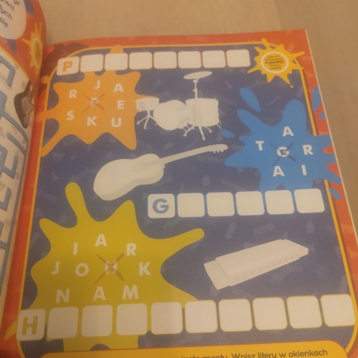 Alvin i Wiewiórki książeczki  z zadaniami i naklejkami