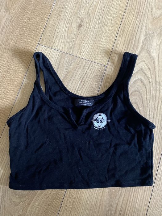 Krotki top Bershka