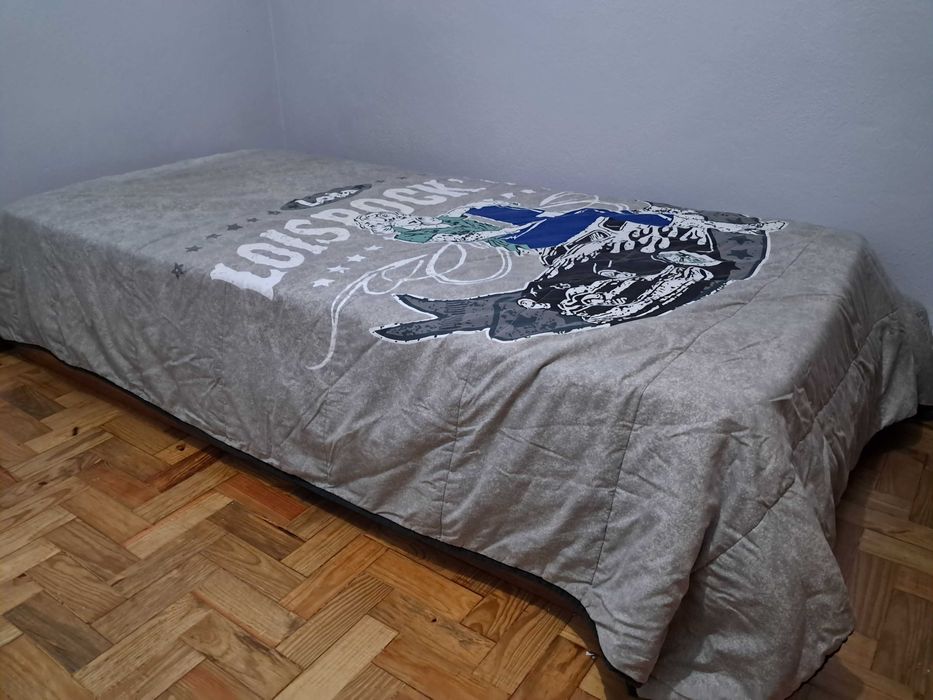 Cama solteiro baixa