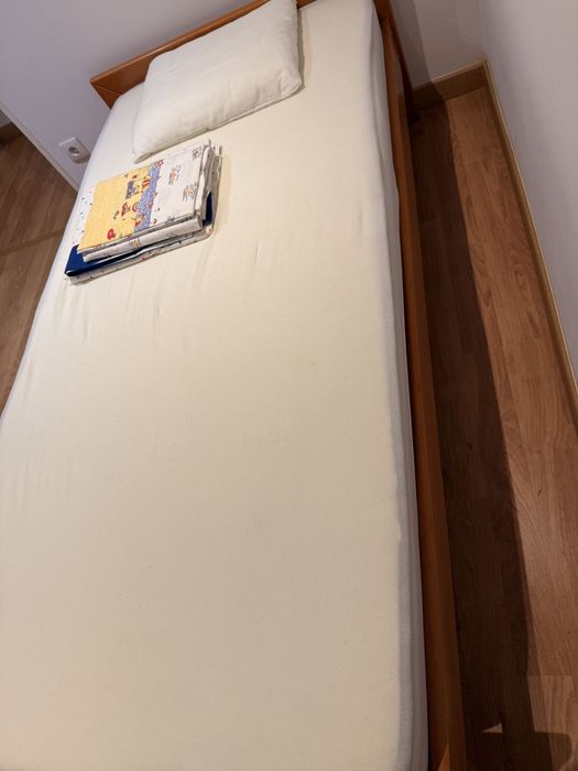 Cama + colchão de solteiro