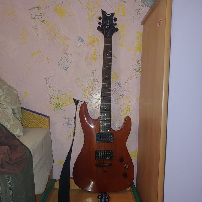 Продам дуже якісну електрогітар DEAN
