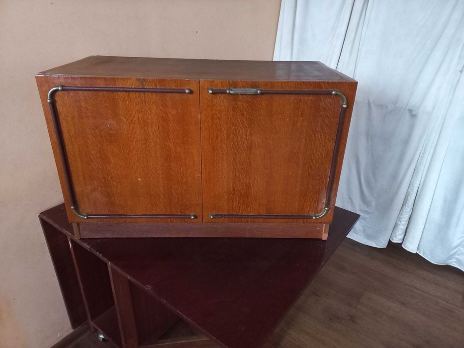 Столик журнальний Полочка Этажерка Тумбочка