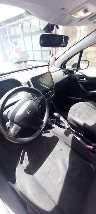 Peugeot 208 1.4 Van TROCA