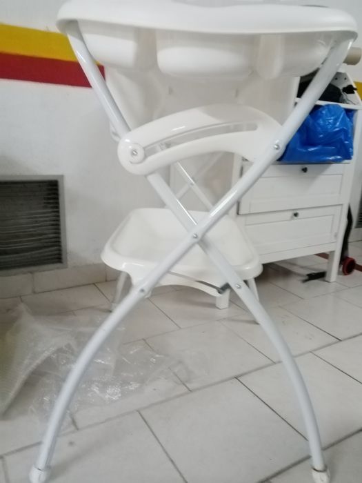 Banheira de bebé desdobrável com suporte +muda fraldas IKEA