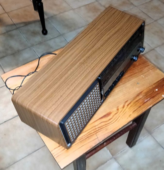 Rádio Grundig RF 420