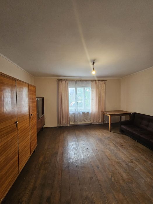 Продаж будинку у Львові. 10сот землі.