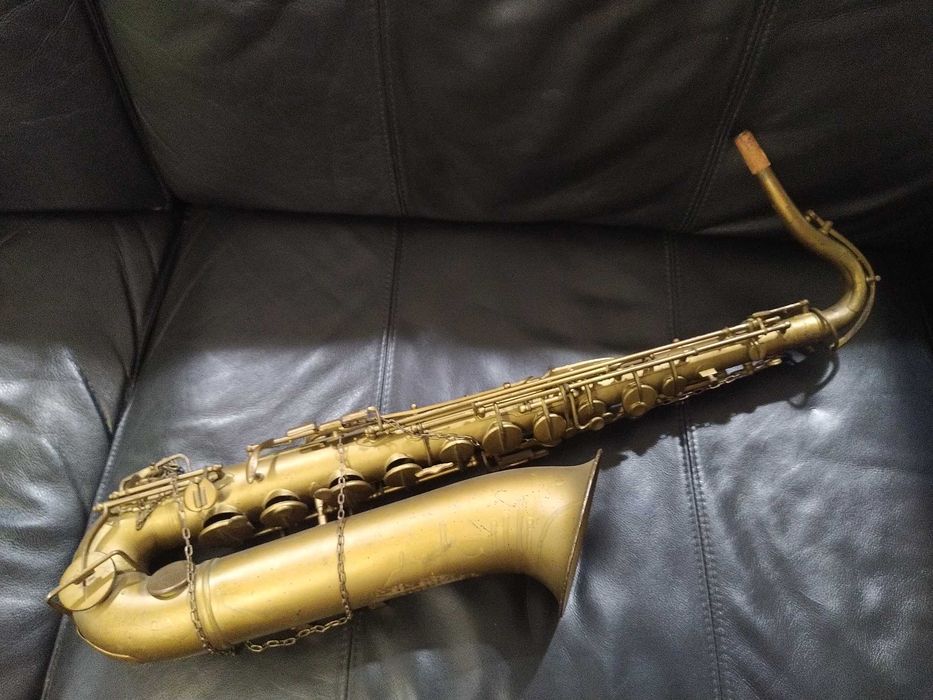 Antigo saxofone tenor baritono, Maino & Orsi, Milão, Itália. Ano 1902/1918