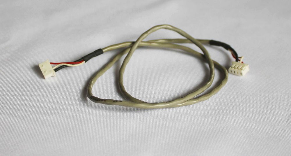 Kabel audio do komputera.