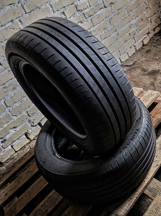 Пара 225/55r17 Bridgestone | 2022 | 6mm | Преміум літні шини | Ідеал