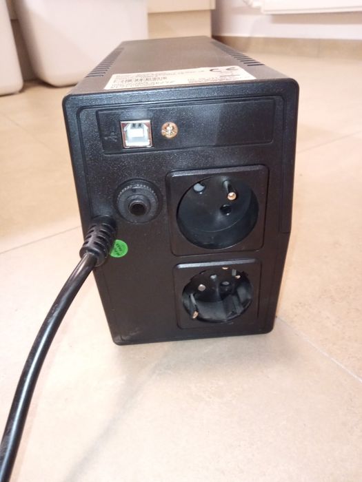 Zasilacz Awaryjny UPS Micro 1000 (1000VA/600W/9Ah) LCD VOLT POLSKA