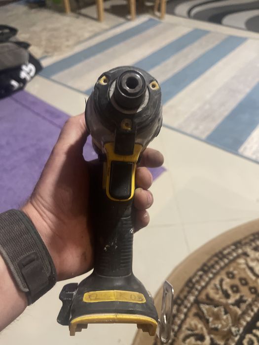 Dewalt 18v dcf886