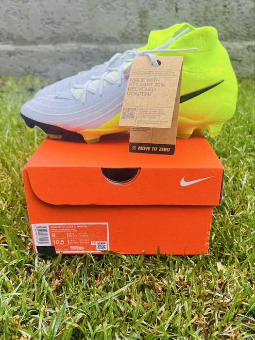 Nike Phantom Luna II Pro FG