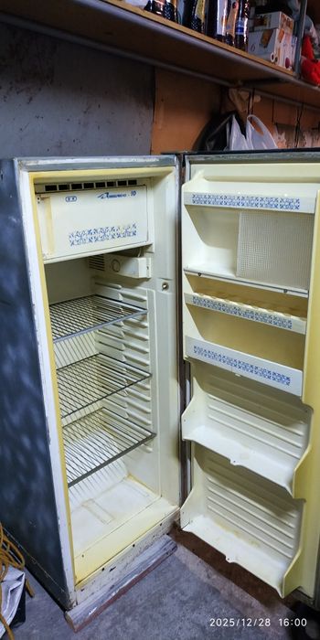 Холодильник рабочий