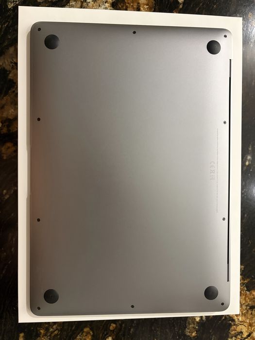 Macbook air i3 2020r apple retina 256gb 13cali bdb stan
