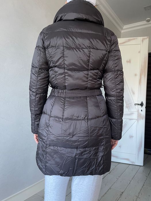 Пуховик Mabrun Италия р М натуральный пух, черный. Цена снижена.