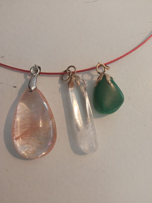 Сережки, кулони, булавки з натурального каменю
