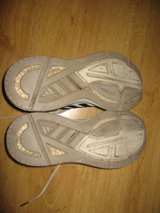 Кросівки  чоловічі Adidas , розмір 41,5