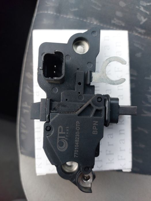 Реле зарадки генератора Логан 7701048230