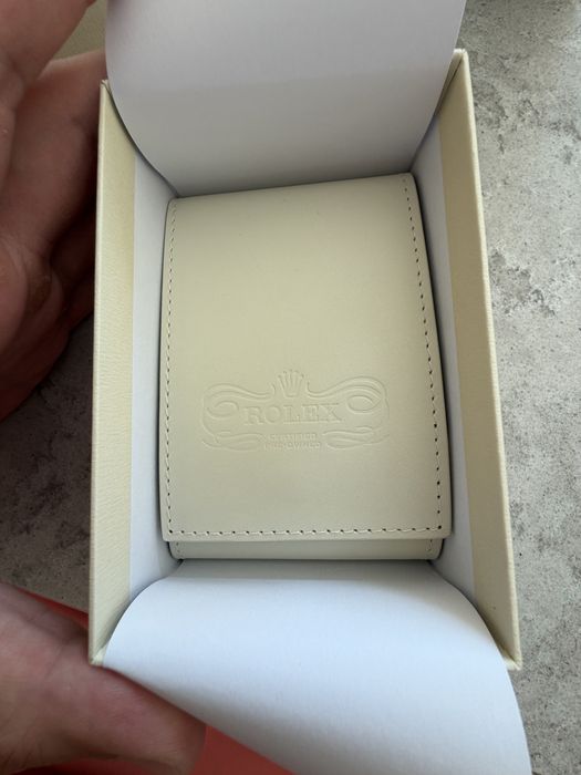Rolex Oyster Perpetual 39 Rhodium 114300 / CPO 2026 / Full Set
