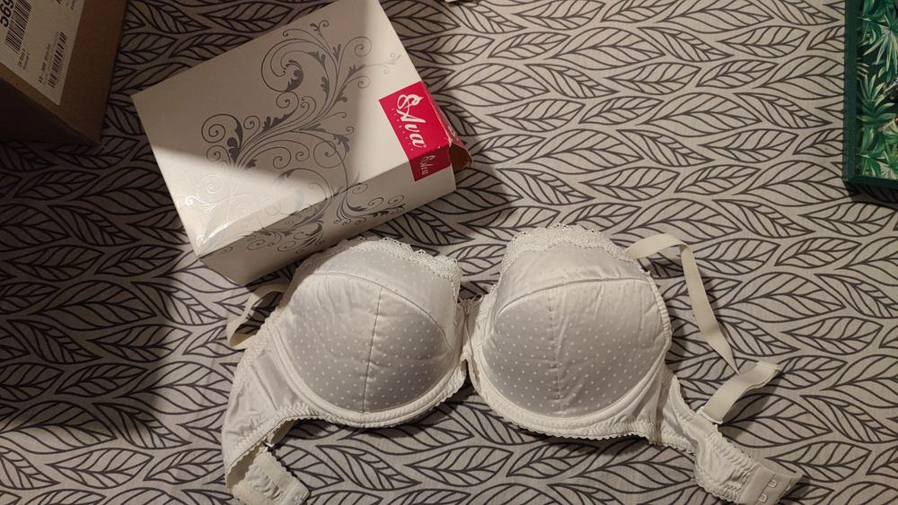 Biustonosz biały 65E / 65A,B