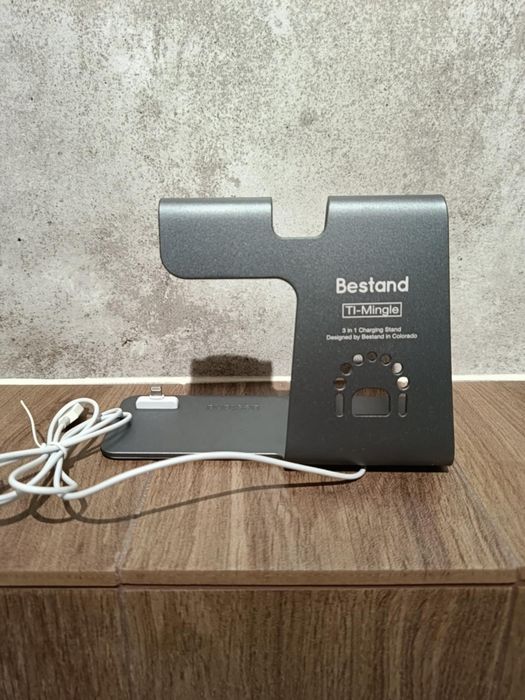 Stojak na telefon zegarek,słuchawki iPhone