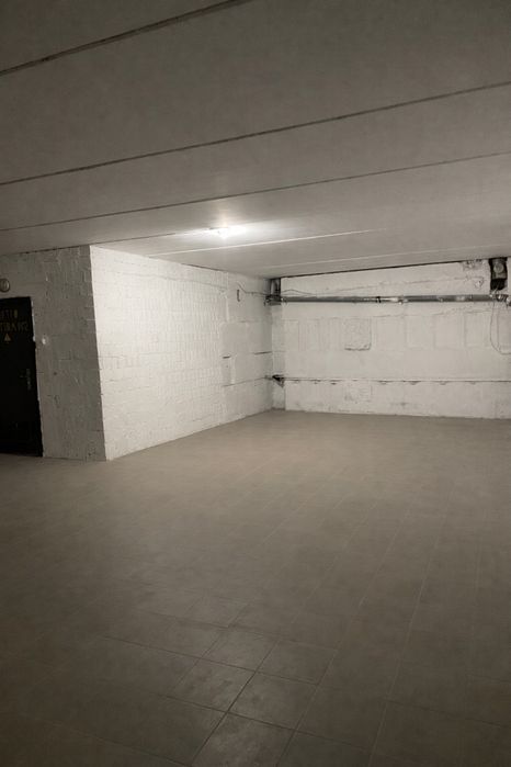 Продаж або оренда цокольного приміщення 146 м² – готове для бізнесу, складу та безпечного зберігання