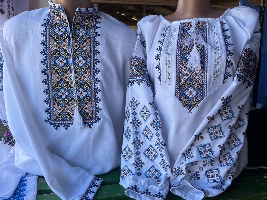 Пара вишиванка. Чоловіча - жіноча