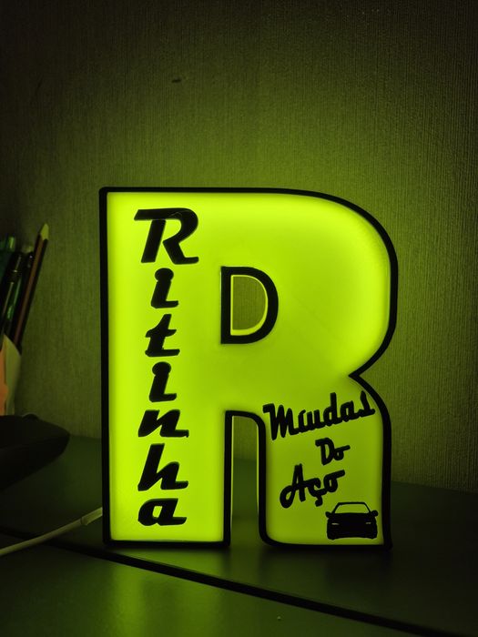 Luminárias personalizadas em 3D
