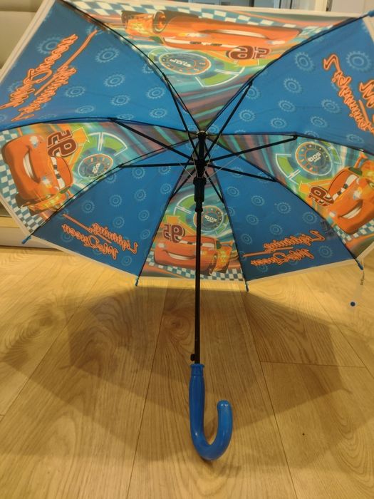 Parasolka auta pixar