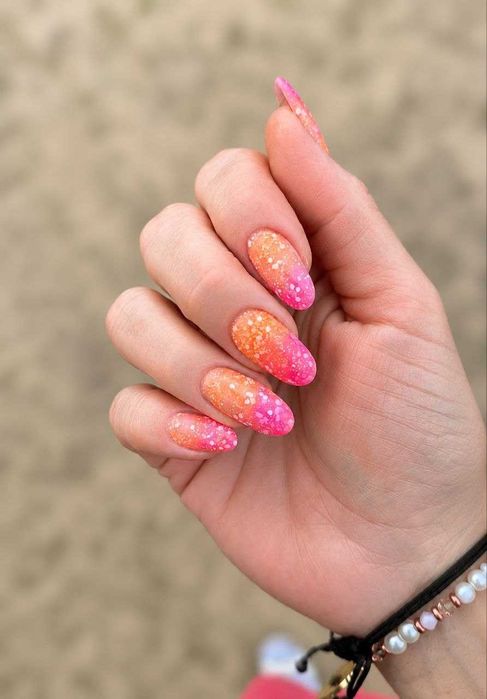 Manicure klasyczny, hybrydowy, żelowy, Pedicure, Dojazd do klientki