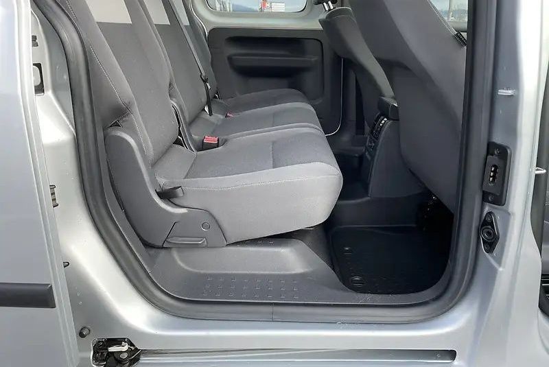 Каддік maxi 7місць 2012р