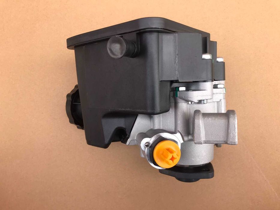 Насос гидроусилителя ГУР Mercedes W203 W211 W220 Sprinter Vito Viano