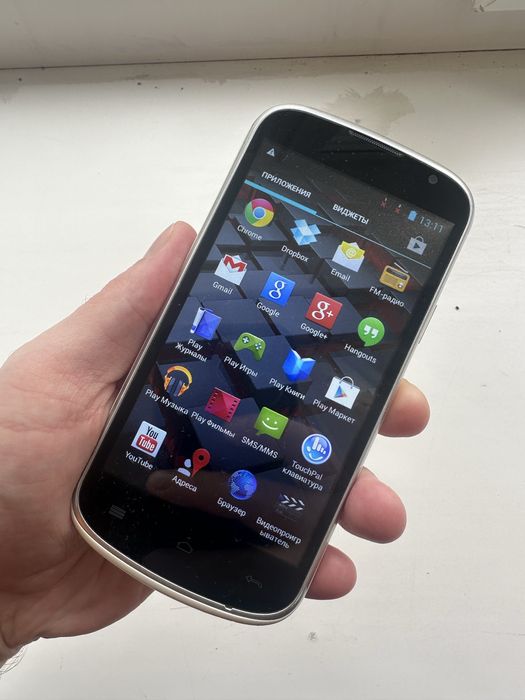 смартфон gigabyte gsmart aku a1