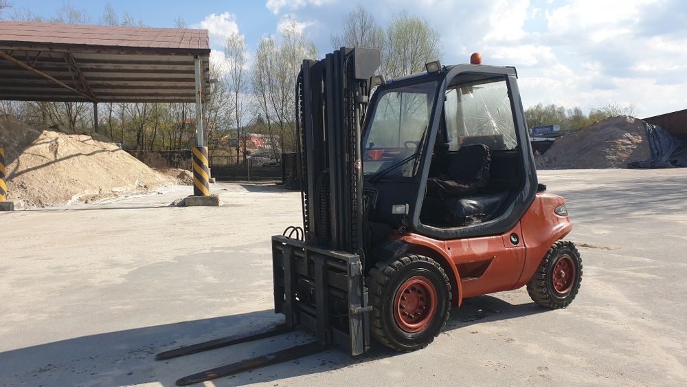 Wózek Widłowy LINDE H45 D Perkins 4500kg Kabina