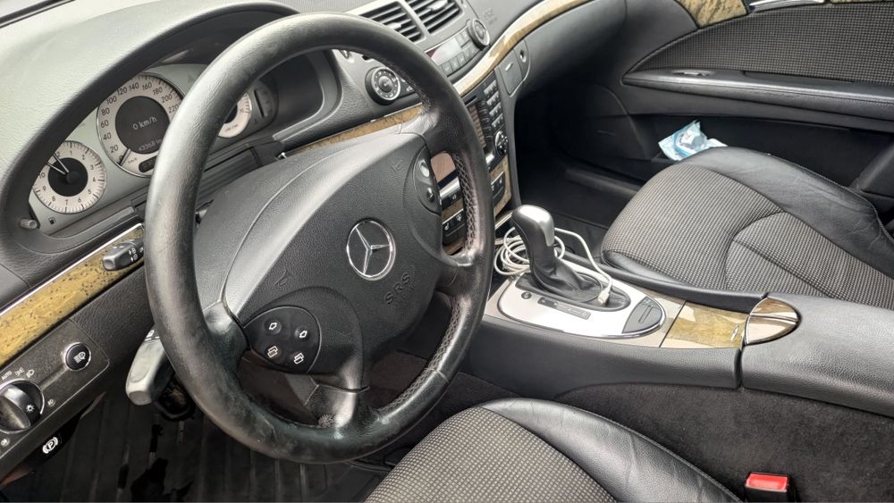 Мерседес 211 ,3.0