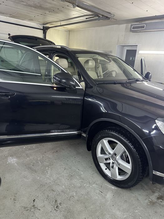 Продам  власний автомобіль WV Touareg