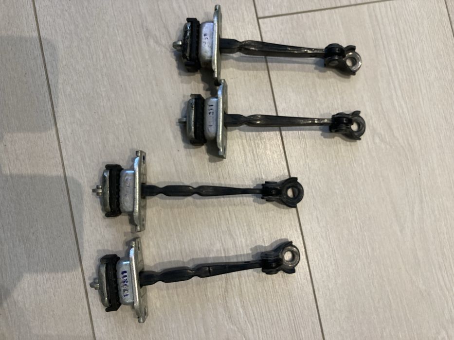 обмежувачі дверей хонда сівік 8,торг