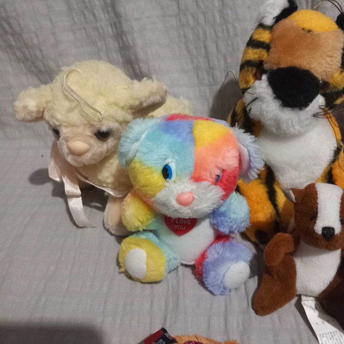 pluszaki rożne maskotki